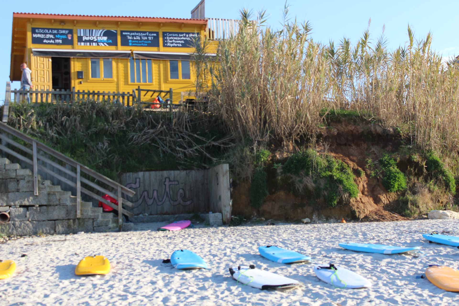Alquiler material Surf Vigo2