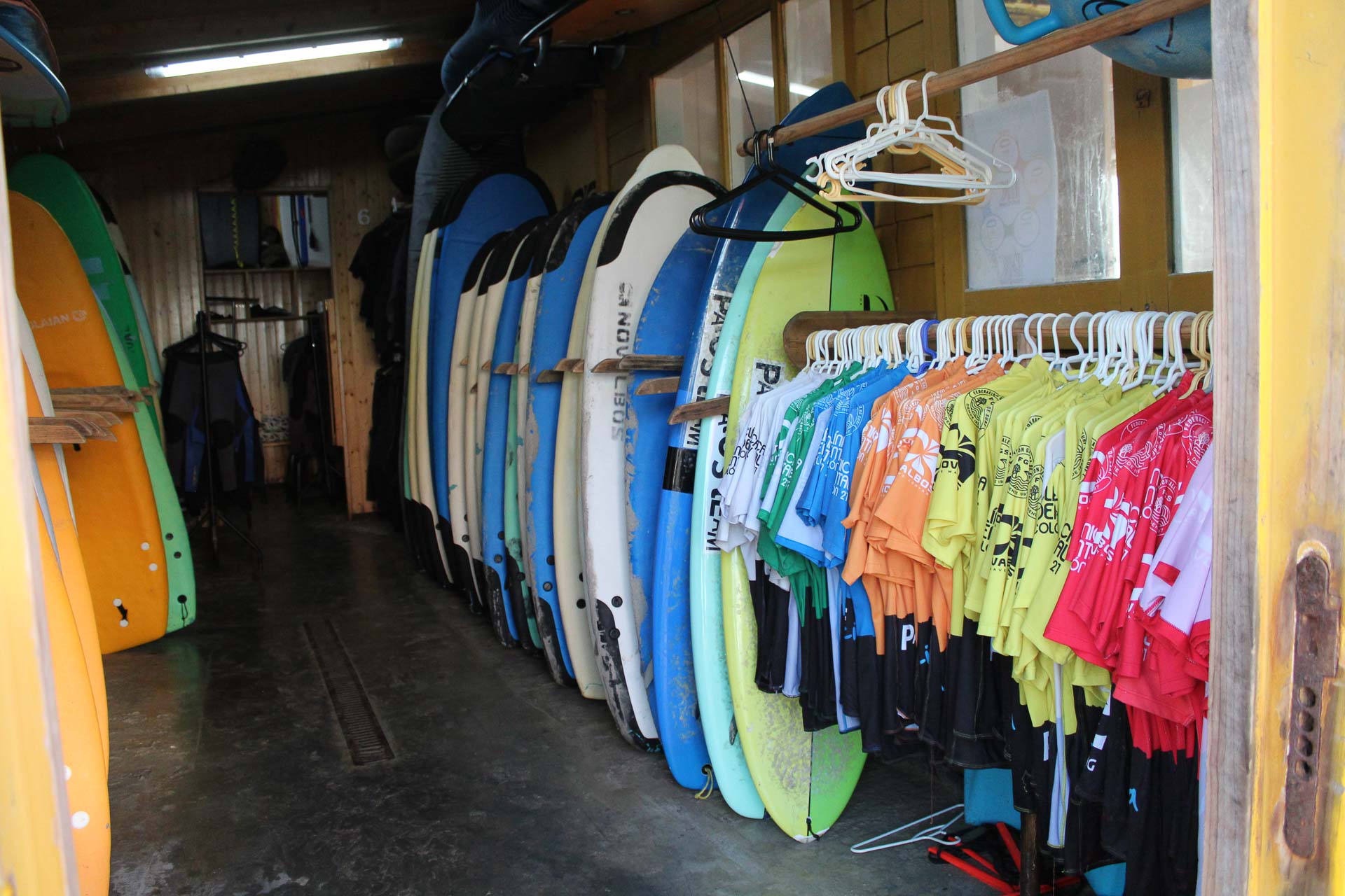 Alquiler material Surf Vigo1